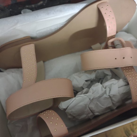 Aperlia Sandals (Women's US 10 / EU 41) - Picture 2 of 8